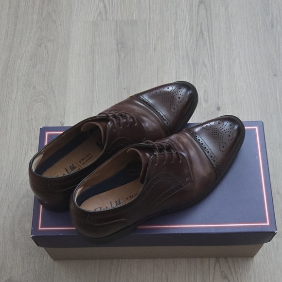 Tan Oxford Shoes Classic Style - Picture 6 of 6